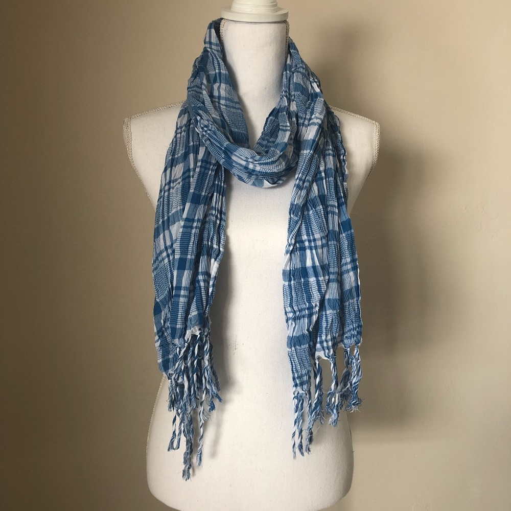 Aeropostale Plaid Soft Scarf
